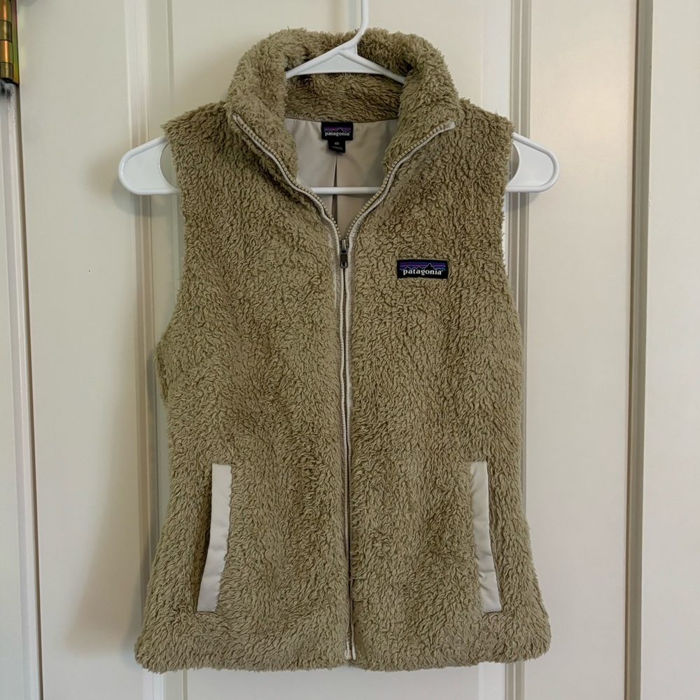 Patagonia Jacket Womens Beige Los Gatos Zip Vest Fleece Fuzzy Deep Pile Size XS